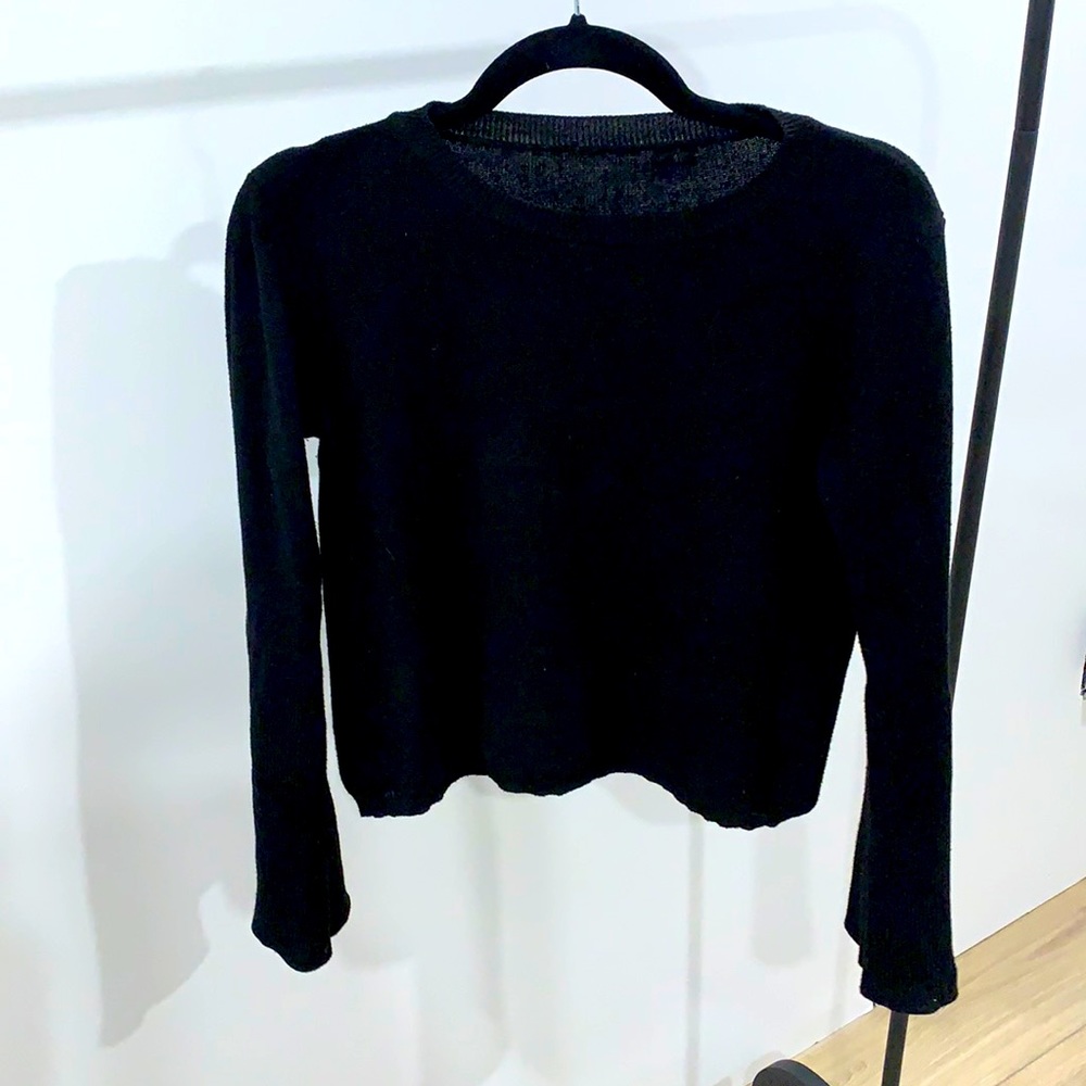 H&M black bell sleeve sweater